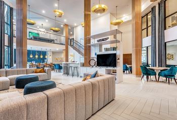 Resident clubhouse & lounge